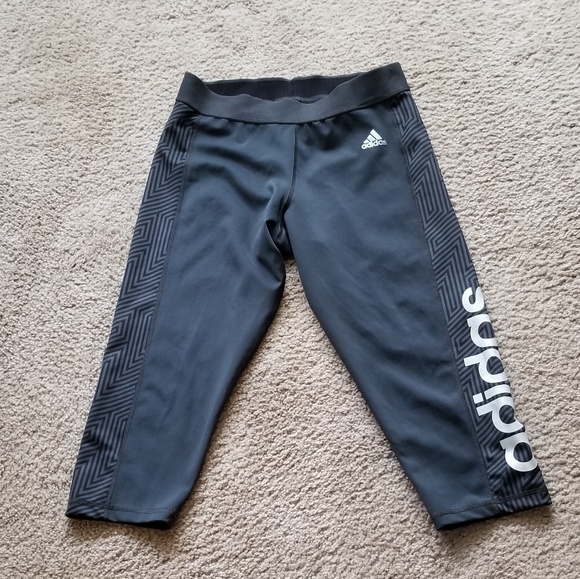 adidas Pants - Womens tech fit capri  sz m